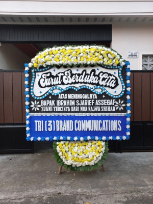 Papan Bunga Duka di Kemang Manis